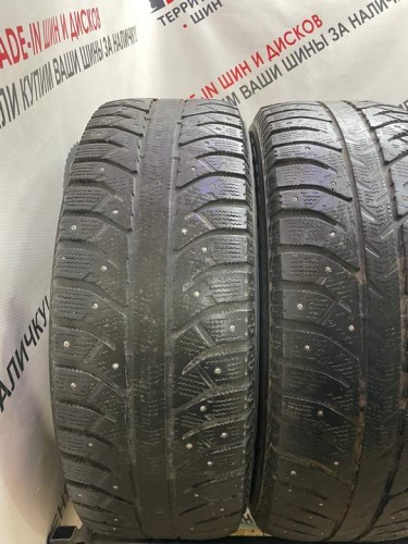 Bridgestone IC7000 R16 215/65