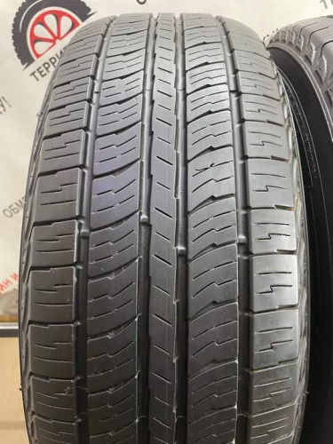 Kumho Venture APT R16 245/70