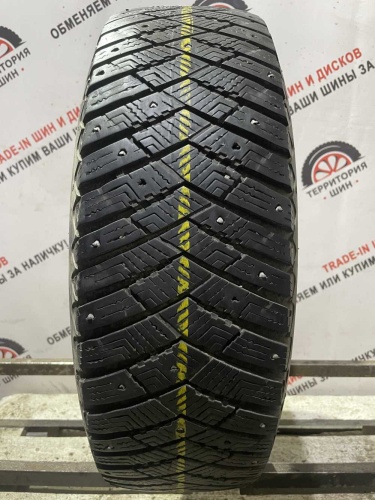 Goodyear UltraGrip Ice Arctic SUV R15 205/70