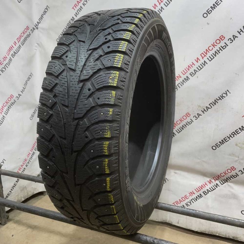 Hankook Winter I'Pike R17 215/65