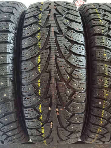 Hankook Winter I'Pike LT RW09 R17 215/65