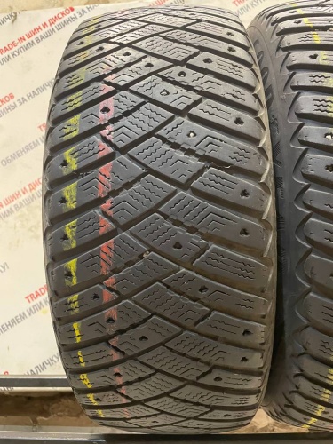 Goodyear UltraGrip Ice Arctic R16	205/55