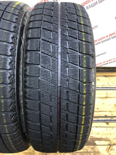 Bridgestone Blizzak REVO2 R17 215/60