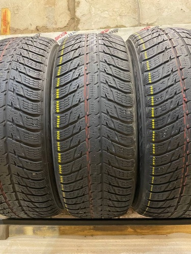 Nokian Tyres WR SUV 3 R18 235/60