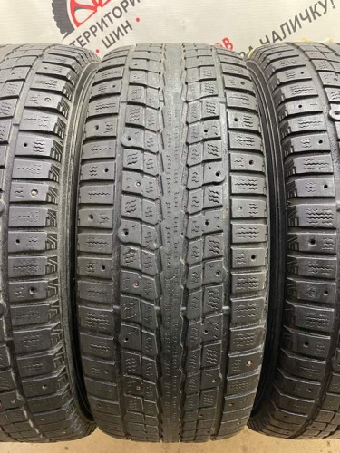 Dunlop ICE01 R16 215/65