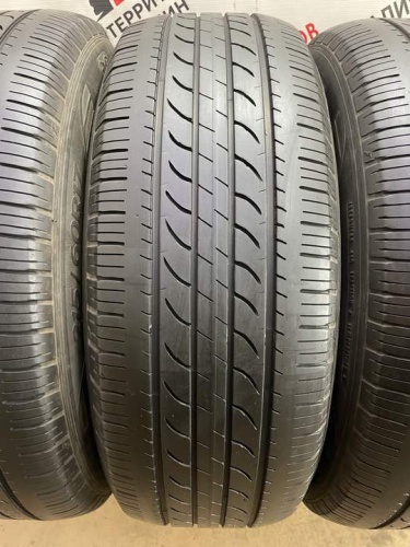 Goodyear suv 4x4 R17 215/60