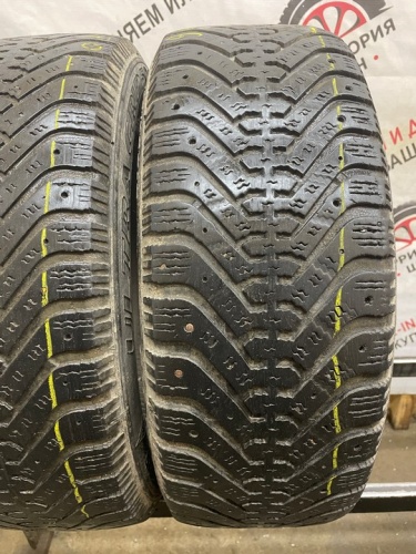 Goodyear UltraGrip 500 R15 195/55 88T